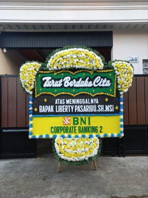 Papan Bunga Duka di Mallusetasi