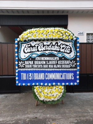 Papan Bunga Duka di Mallusetasi